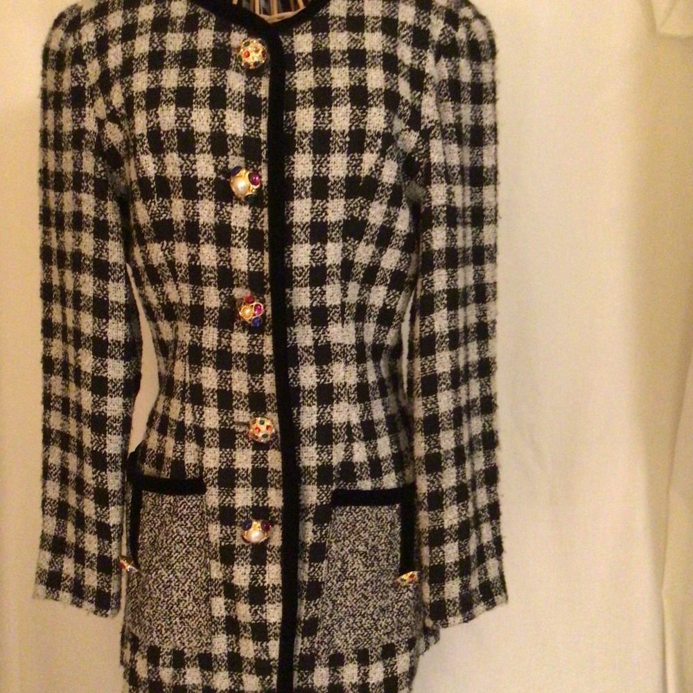 Nina K, 90s Houndstooth black and white blazer